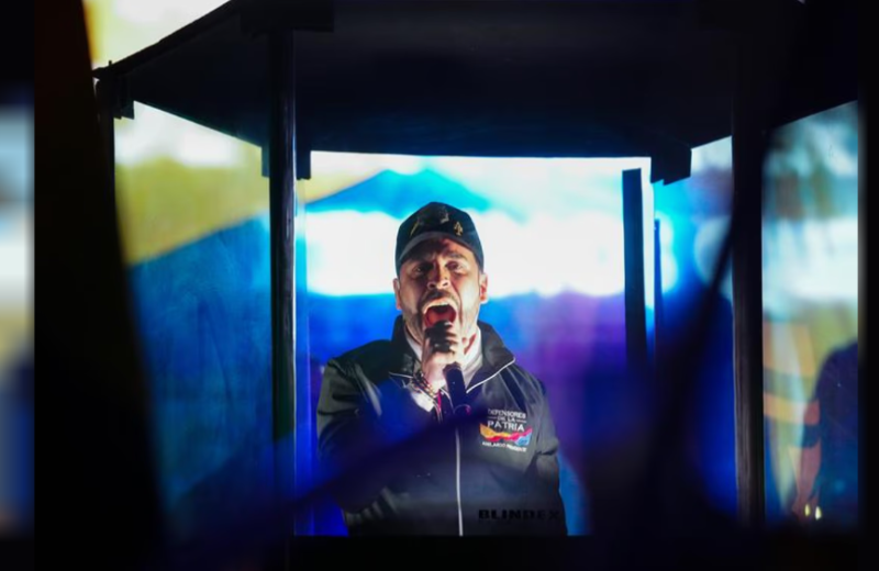 Colombia gira a la derecha: Abelardo De la Espriella asumió la Presidencia y prometió una “Patria Milagro”