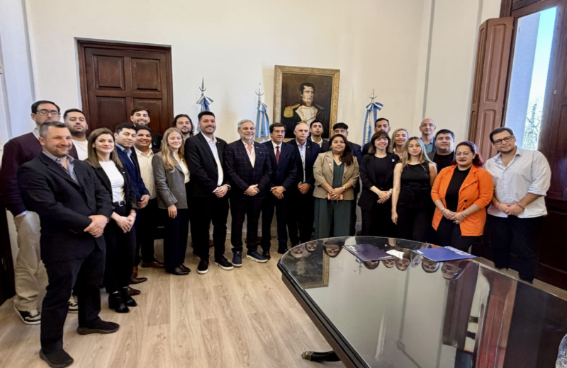 Sadir recibió a jóvenes empresarios de todo el país y reafirmó su apoyo al crecimiento de las pymes