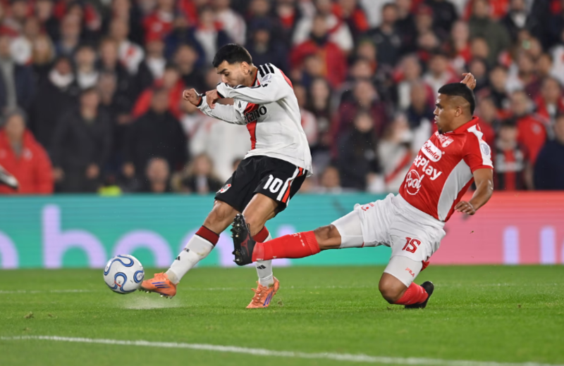 River desperdició una lluvia de chances y quedó eliminado de la Sudamericana en una dramática tanda de penales
