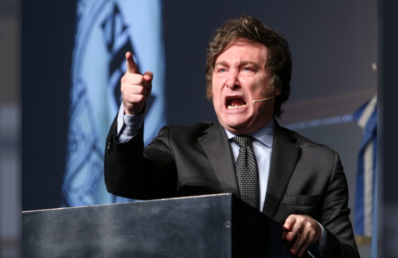 Milei rompió el silencio sobre la campaña anti Argentina y apuntó contra el kirchnerismo
