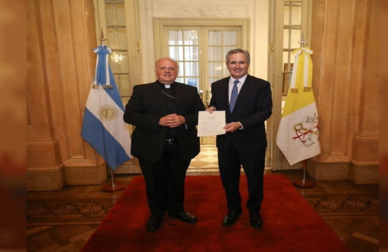 Asumió el nuevo nuncio apostólico en Argentina y crecen las expectativas por una posible visita del papa León XIV
