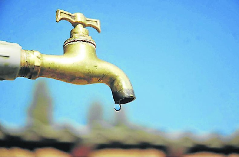 Piden hacer uso responsable del líquido elemento por la falta de luz: Agua potable recomienda no regar veredas ni lavar la ropa 
