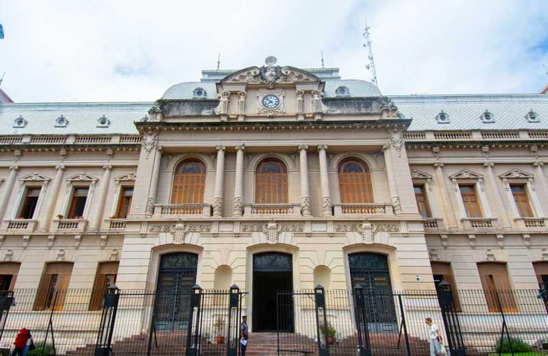 El Gobierno precisó descuentos aplicado a docentes correspondiente a un paro de agosto