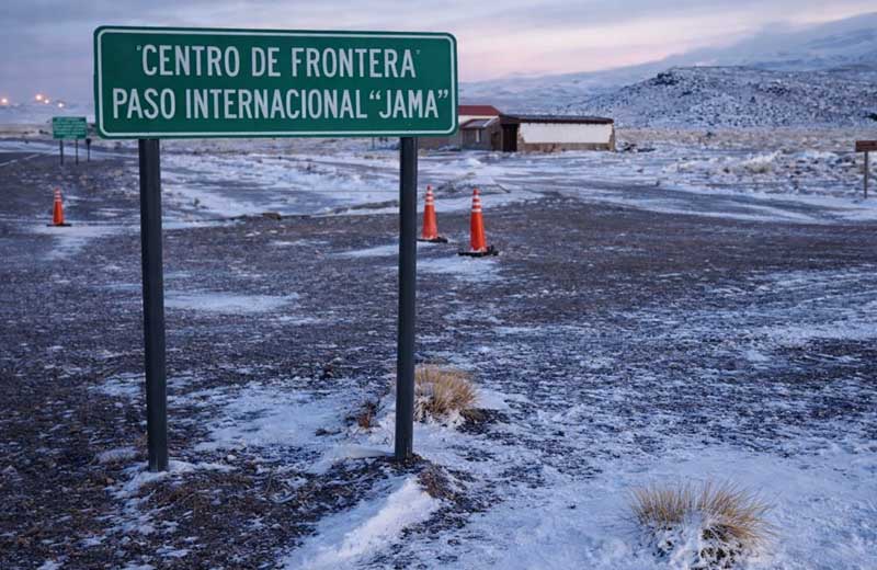 Paso de Jama continúa cerrado por nevadas y varias rutas jujeñas permanecen transitables con precaución