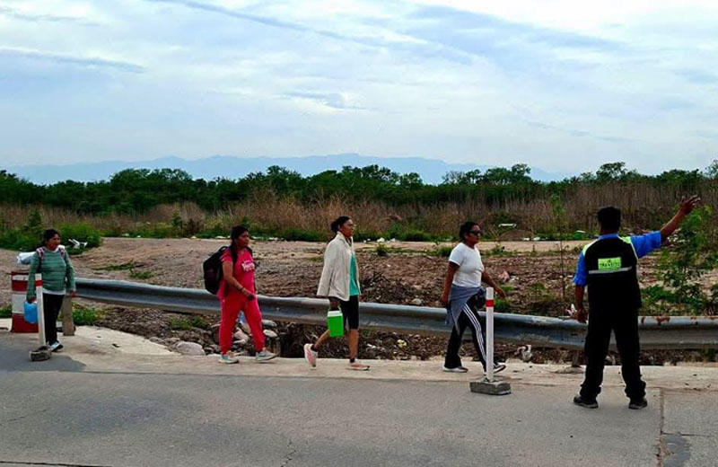 Piden extremar la precaución en la Ruta 34 por el paso de peregrinos hacia Río Blanco