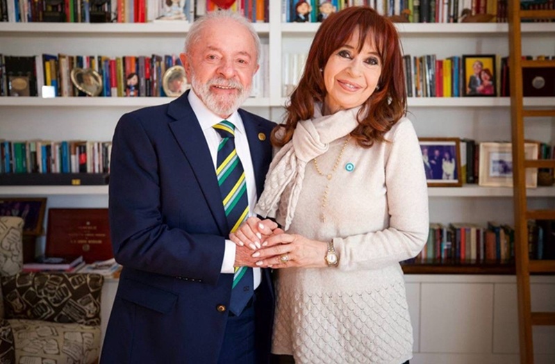 Cristina felicitó a Lula y al pueblo brasileño tras el histórico balotaje en Brasil
