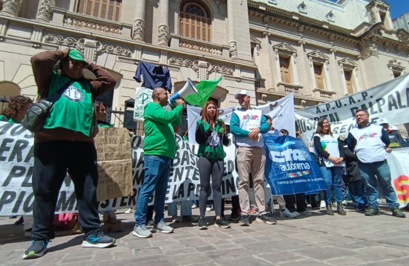 ATE y APUAP rechazaron el aumento y advirtieron que profundizarán el reclamo salarial en Jujuy
