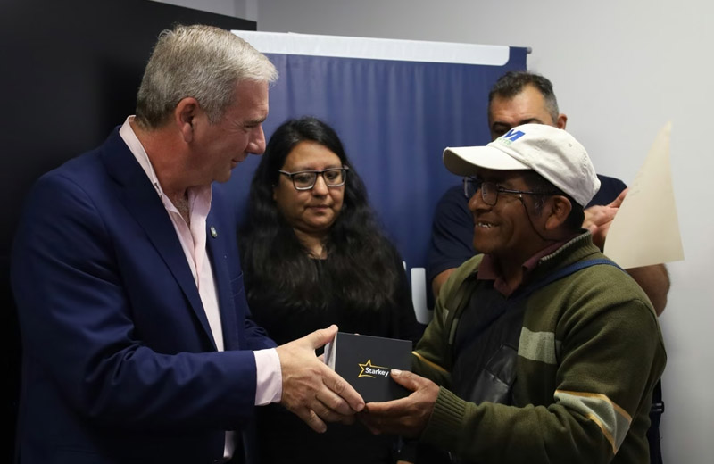 Salud destinó cerca de 36 millones de pesos para la entrega gratuita de audífonos en Jujuy