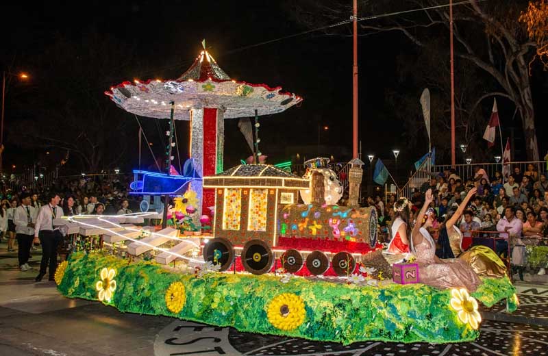 Este jueves iniciará el primer desfile de carrozas y carruajes en la Fiesta Nacional de los Estudiantes 2026