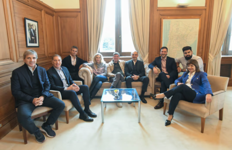 Malvinas, reforma política y agenda legislativa: la Mesa Política de Milei vuelve a reunirse en Casa Rosada