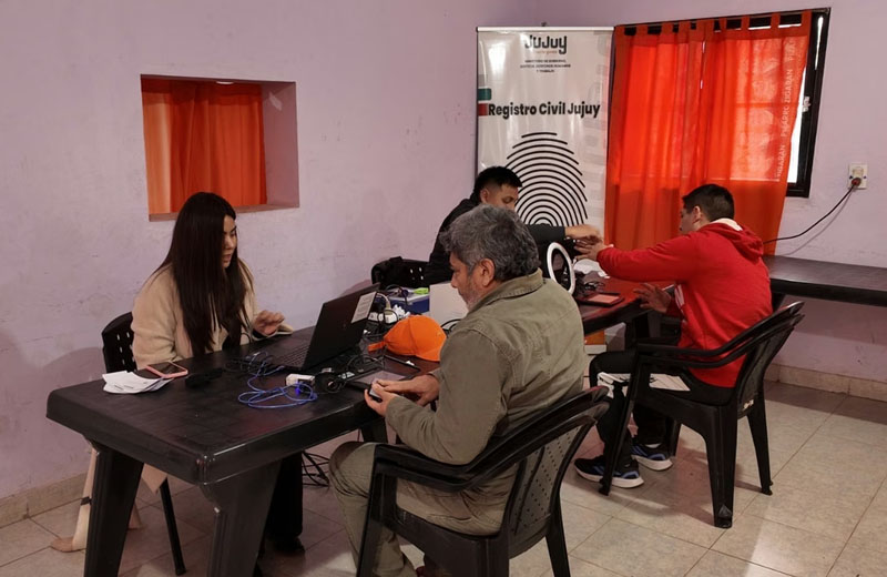 El Registro Civil realizará operativos de DNI en la Fiesta Nacional de los Estudiantes