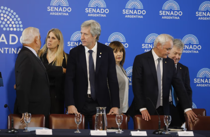 El Gobierno consiguió dictamen para dos reformas económicas clave y prepara una sesión en el Senado