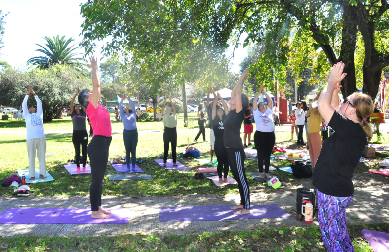 Invitan a participar de una jornada abierta de Yoga en el Centro Cultural “Éxodo Jujeño”